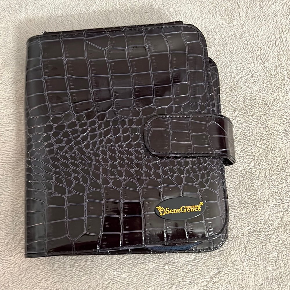 SeneGence International Luxurious Purple Cosmetic Bifold